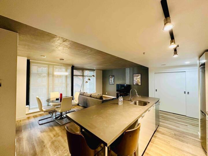 Appartamento Downtown Luxe Vancouver Esterno foto